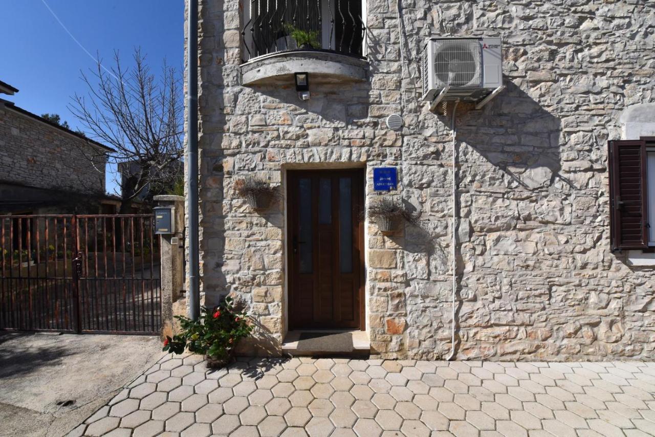 Apartment Nona Tar-Vabriga Extérieur photo